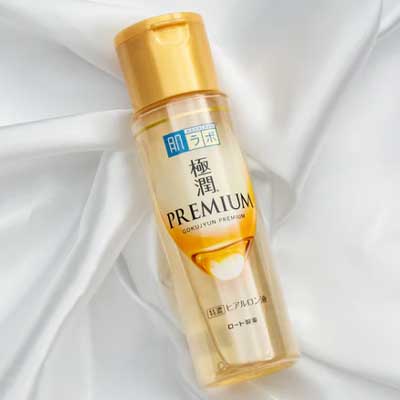 น้ำตบ (Nam Tap / Essence) วิธีเลือกให้เหมาะ 5 รุ่นฮิตปี 2025 6 Hada Labo Gokujyun Premium Lotion น้ำตบไฮยาลูโรนิคหลายชนิด เพิ่มความชุ่มชื้น
