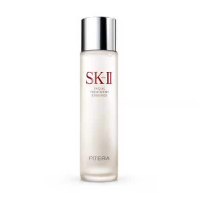 น้ำตบ (Nam Tap / Essence) วิธีเลือกให้เหมาะ 5 รุ่นฮิตปี 2025 5 SK-II Facial Treatment Essence น้ำตบพิเทร่า ช่วยให้ผิวกระจ่างใสเรียบเนียน