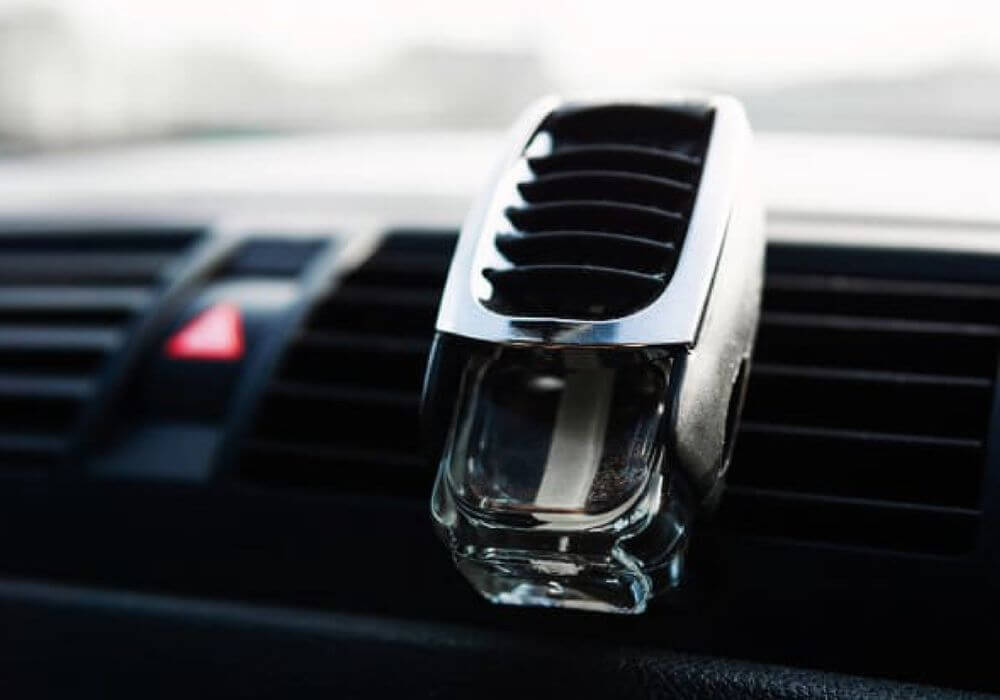 น้ำหอมรถยนต์ Car air freshener ตัวช่วยให้บรรยากาศในรถสดชื่น 2 น้ำหอมรถยนต์