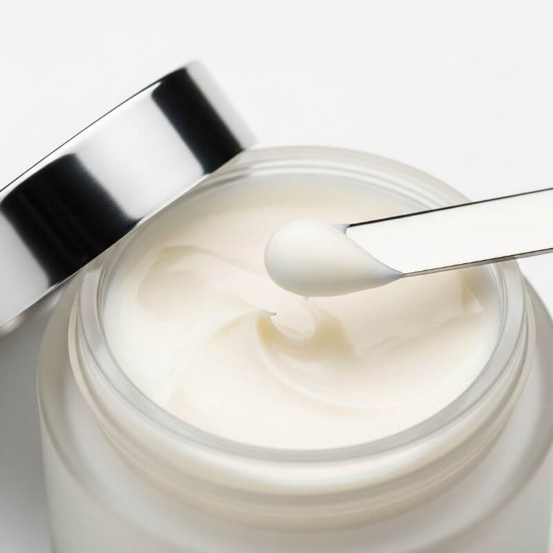 โทนอัพผิวหน้า Tone-Up Cream หรือ Tone-Up Skincare 6 tone-up-application