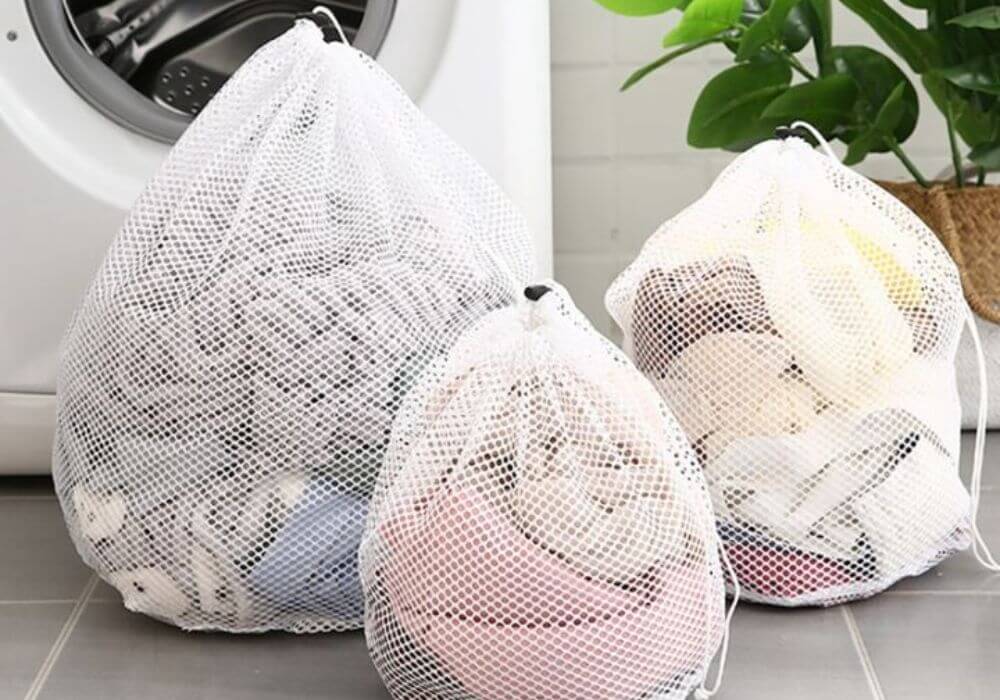 ถุงซักผ้า Laundry Bag อุปกรณ์ที่มีประโยชน์มากในการซักผ้า 2 ถุงซักผ้า