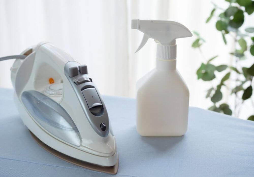 น้ำยารีดผ้าเรียบ Fabric Ironing Spray ผลิตภัณฑ์ช่วยให้ผ้าเรียบรีดง่าย 2 น้ำยารีดผ้าเรียบ