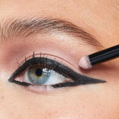 อายไลน์เนอร์ Eyeliner เสริมลุคตากลมโต คมชัด 4 อายไลน์เนอร์ Eyeliner 1
