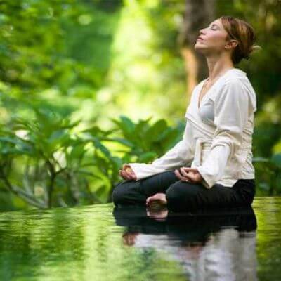นั่งสมาธิในป่า อากาศบริสุทธิ์ ช่วยลดภาวะความเครียด 3 นั่งสมาธิในป่า 1