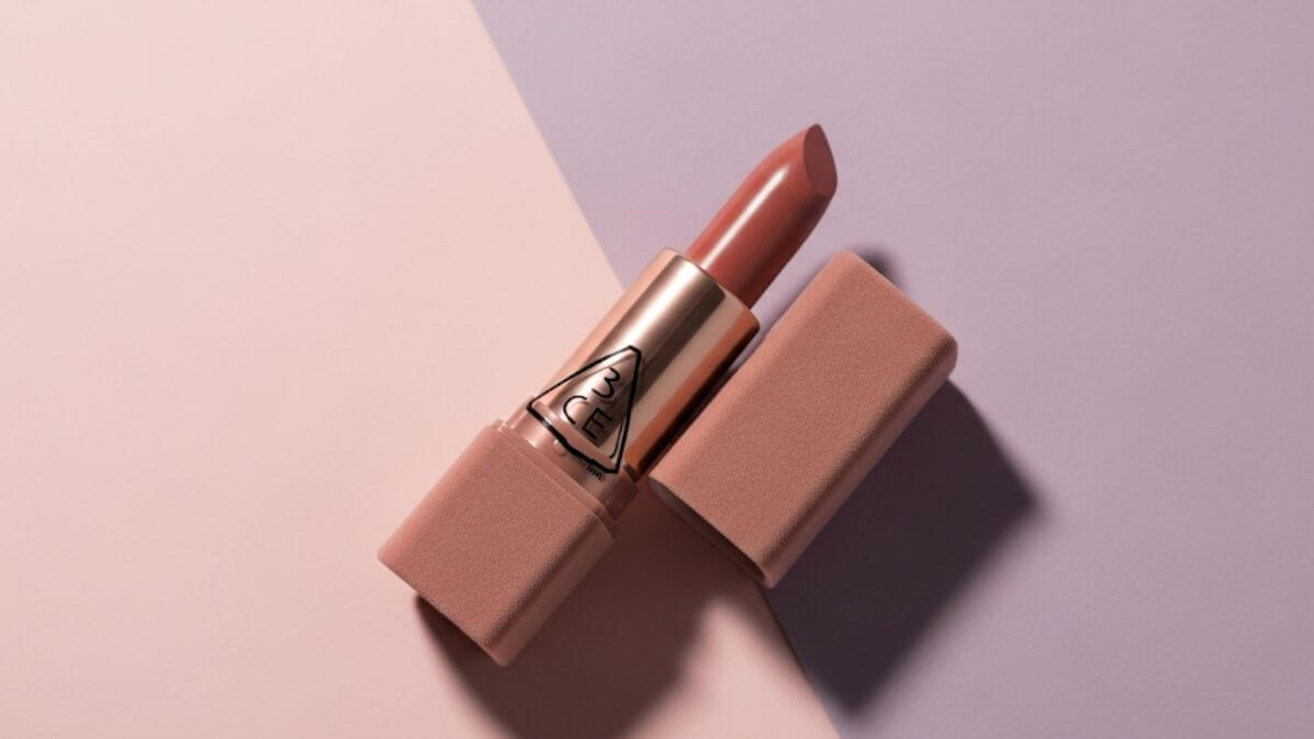 ลิป 3CE Velvet รีวิว – จุดเด่น สีแนะนำ ราคา และรีวิวจากผู้ใช้จริง 2 ลิป 3CE Velvet สไตล์เกาหลี แพ็กเกจมินิมอลหรูหรา